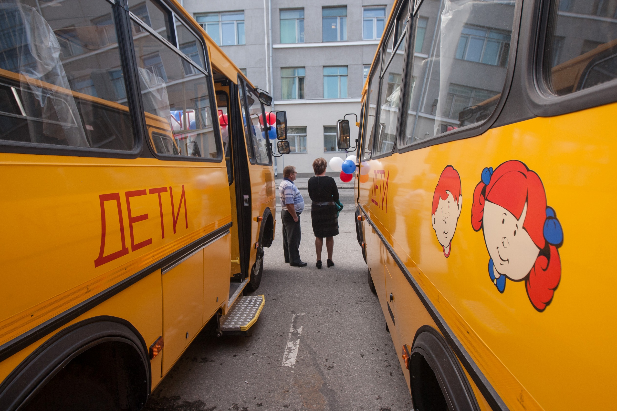 Автобус с детьми террористы