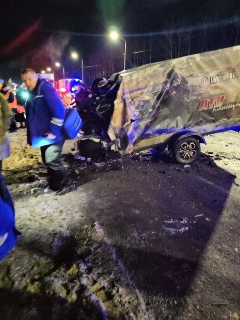 Два водителя погибли в тройном ДТП под Брянском