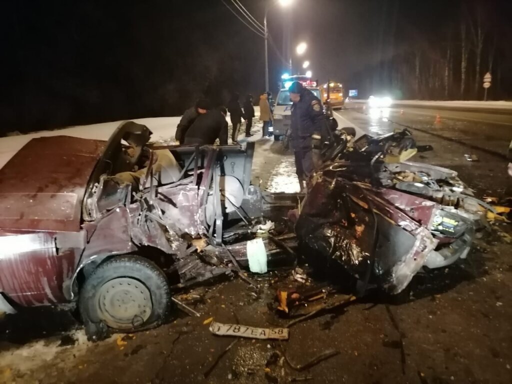 Отец и дочь разбились в ДТП в Подмосковье