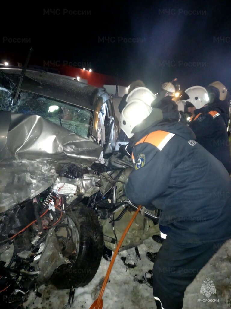 Два водителя погибли в тройном ДТП под Брянском