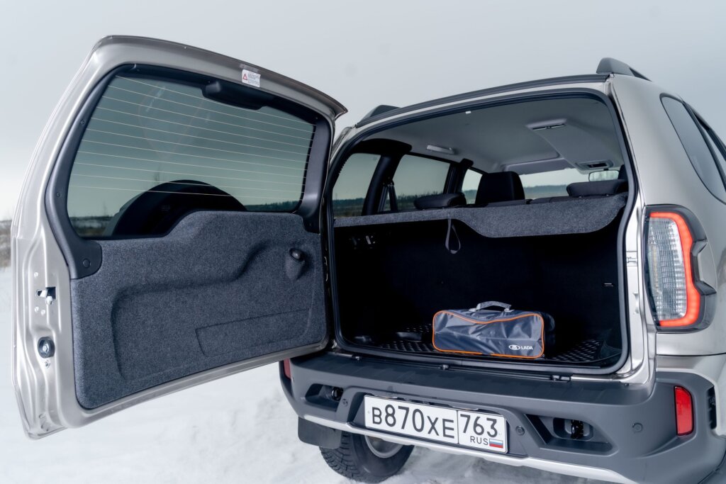 АвтоВАЗ нашел замену импортным дверным петлям для Lada Niva Travel