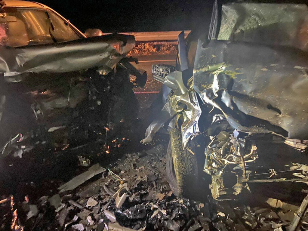 «Лада Гранта» и Hyundai Tucson лоб в лоб столкнулись на трассе М-5: трое погибли