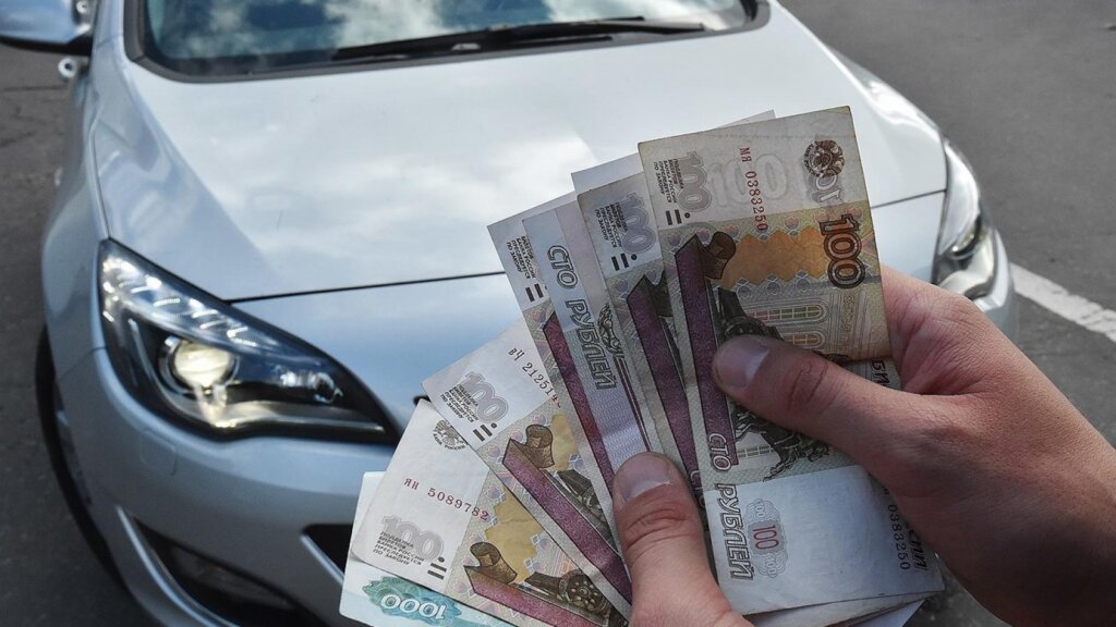 Хорошая новость для автовладельцев: в России хотят отменить транспортный налог