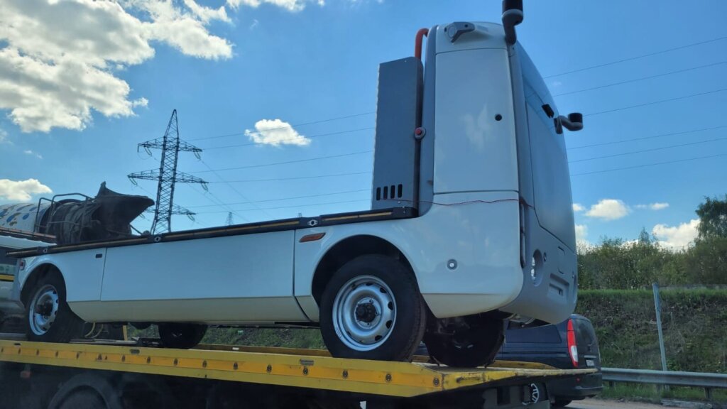 На дороге в Подмосковье замечен прототип российского беспилотного грузовика