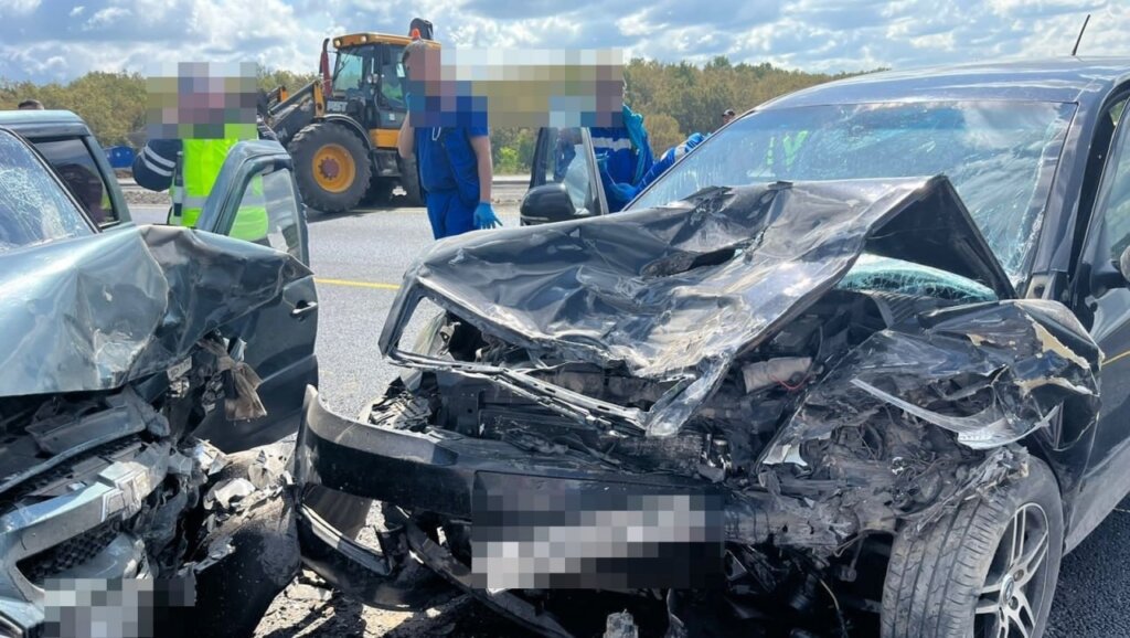 Момент смертельного ДТП в Башкирии: на трассе М-5 столкнулись Chevrolet Niva и Skoda Octavia