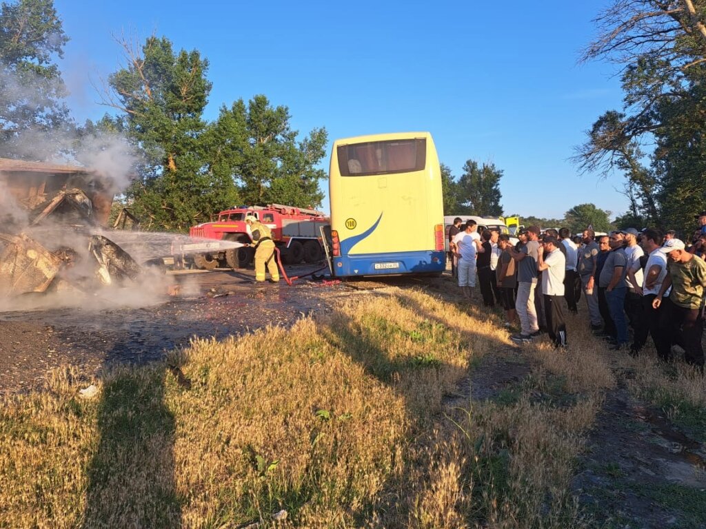 Девять человек погибли в крупном ДТП на трассе «Кавказ» в Дагестане