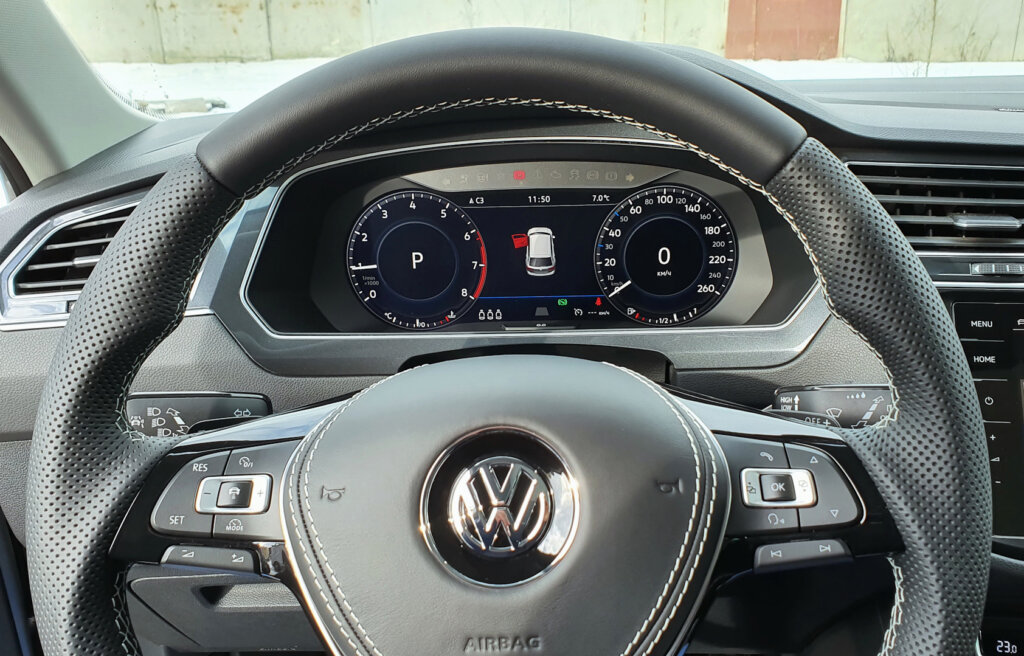 Volkswagen хочет отказаться от подрулевых переключателей поворотников