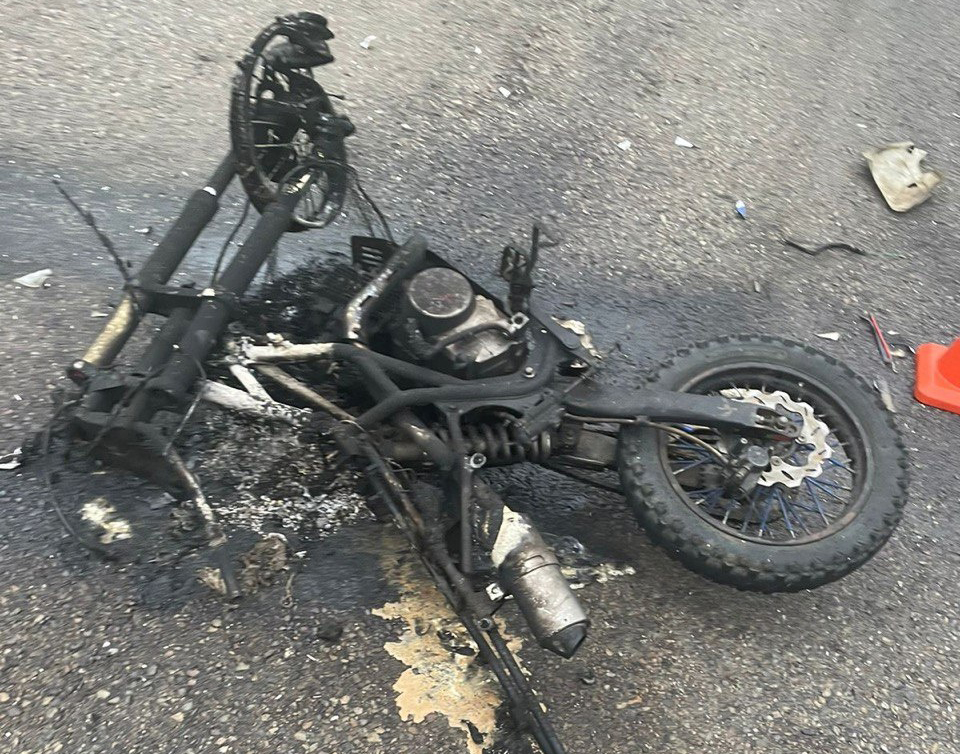 Двое мотоциклистов насмерть разбились на трассе Красноярск &#8212; Енисейск: оба ехали без фар и мотошлемов