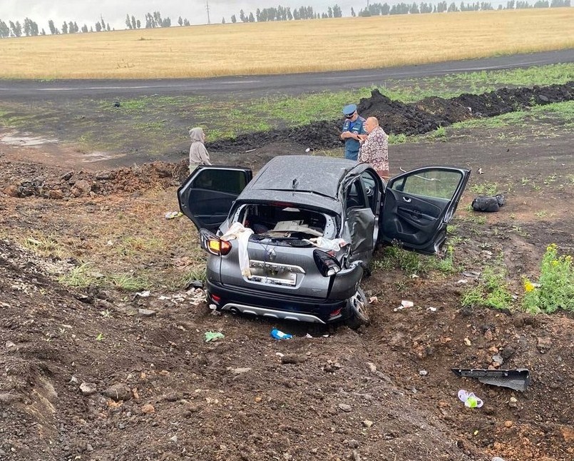 &#171;Выезжала со второстепенной и не пропустила грузовик&#187;: двое детей погибли в ДТП в Татарстане