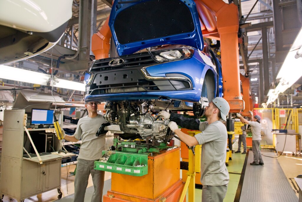 АвтоВАЗ увеличит производство бюджетных модификаций &#171;Лады&#187;