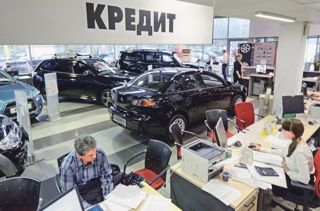 Российские банки снижают ставки по автокредитам