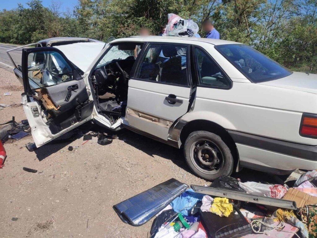 &#171;Volkswagen выехал на встречную полосу&#187;: двое погибли в ДТП на трассе Симферополь &#8212; Джанкой