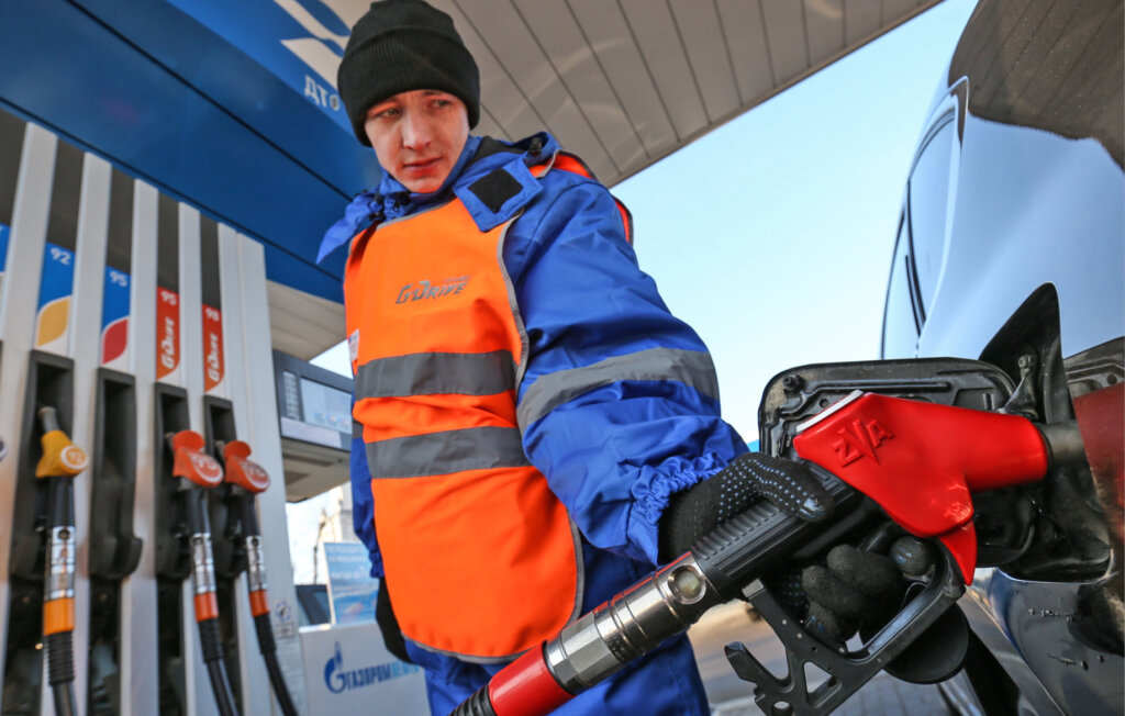 В России на заправках образовался дефицит топлива