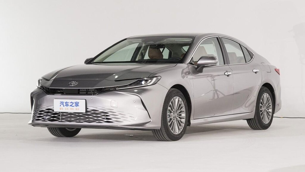 В России может появиться новый автомобиль Toyota Camry