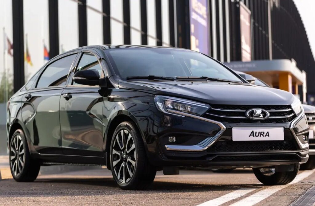 Названы сроки начала производства седана Lada Aura