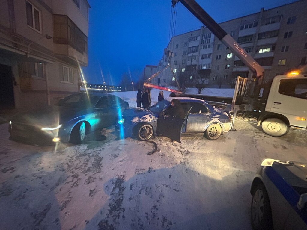 В Башкирии скатившийся с горы автомобиль придавил женщину