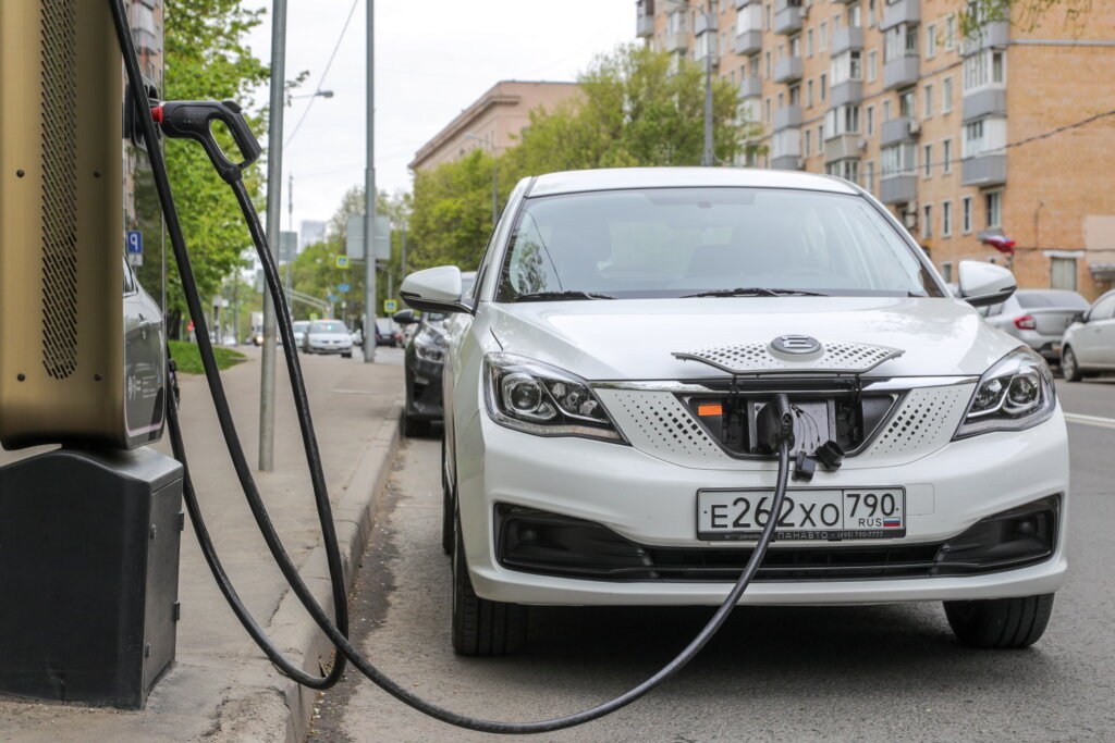 40% россиян серьезно задумываются о покупке электромобиля
