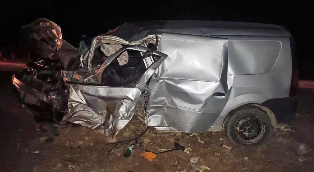 Две &#171;Лады&#187; лоб в лоб столкнулись в Дагестане: погибли оба водителя