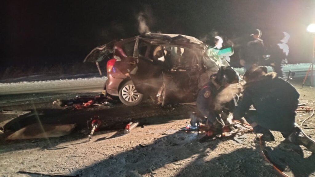 Трагедия в Новосибирской области: столкновение автомобилей унесло жизни четырех человек