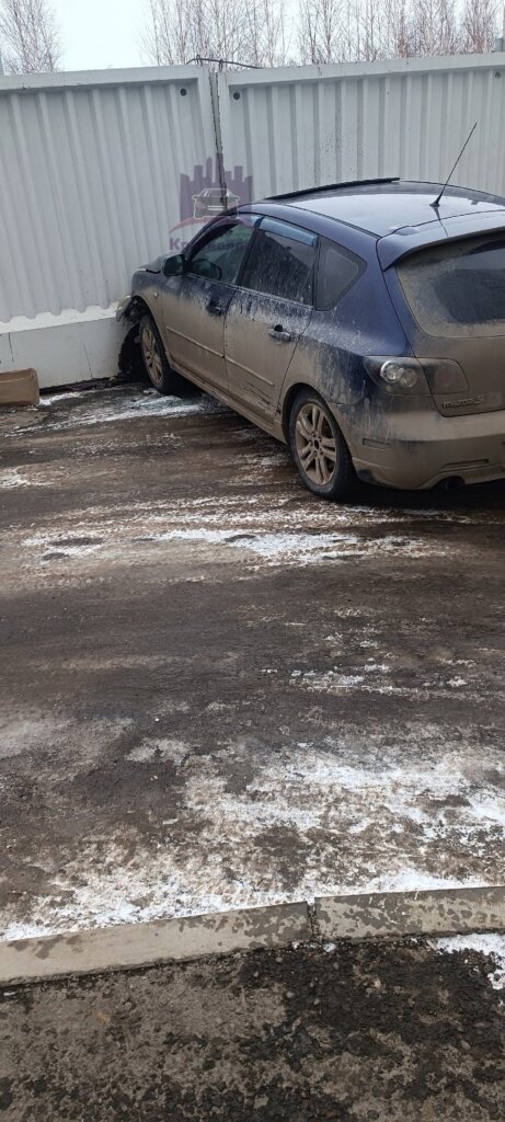 Авария в Красноярске: виновник вышел с бутылкой пива и ушел в неизвестном направлении