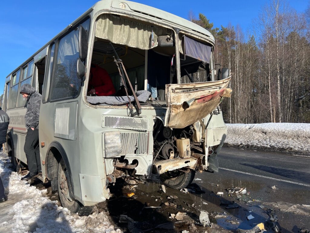 Водитель и пассажир &#171;Гранты&#187; погибли в ДТП с автобусом в Удмуртии