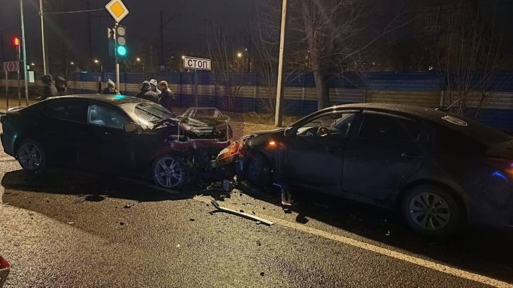 В Красноярске пьяный водитель разбил несколько машин и пытался сбежать
