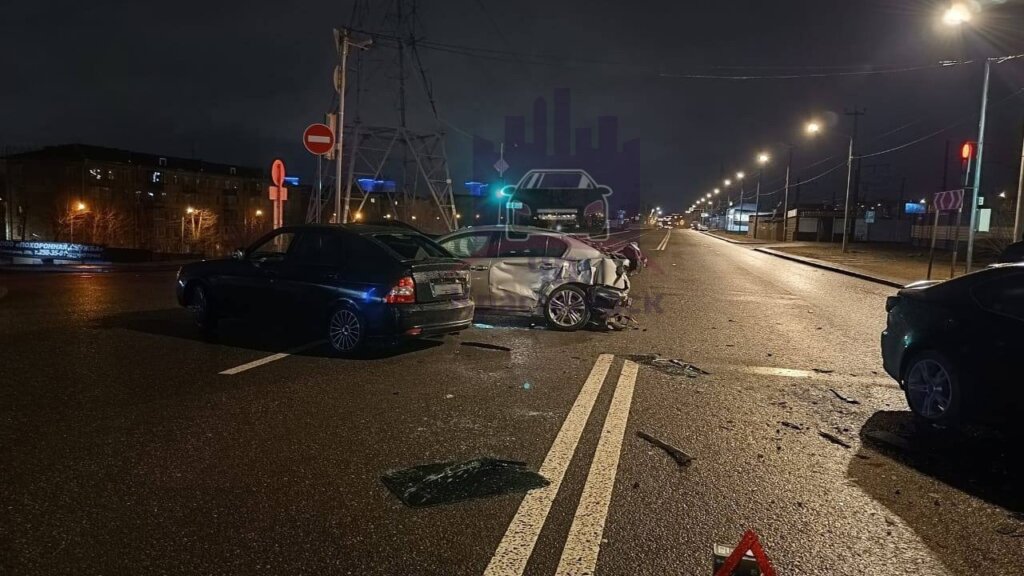 В Красноярске пьяный водитель разбил несколько машин и пытался сбежать
