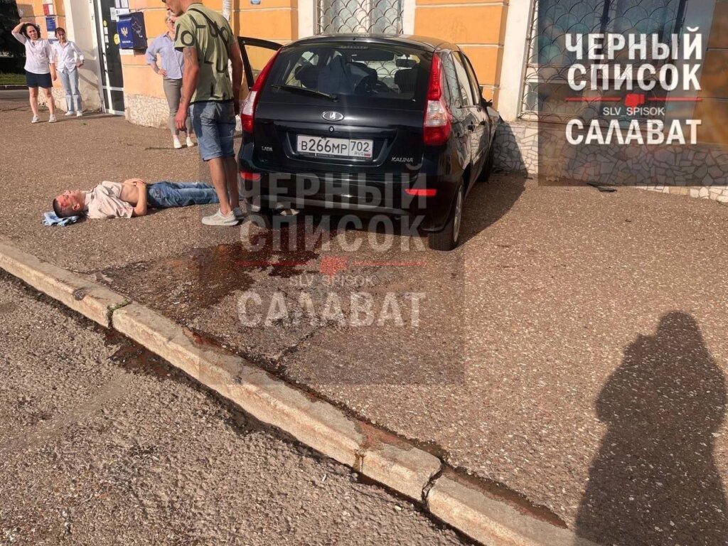 ДТП в Салавате: пьяный водитель не справился с управлением и врезался в здание