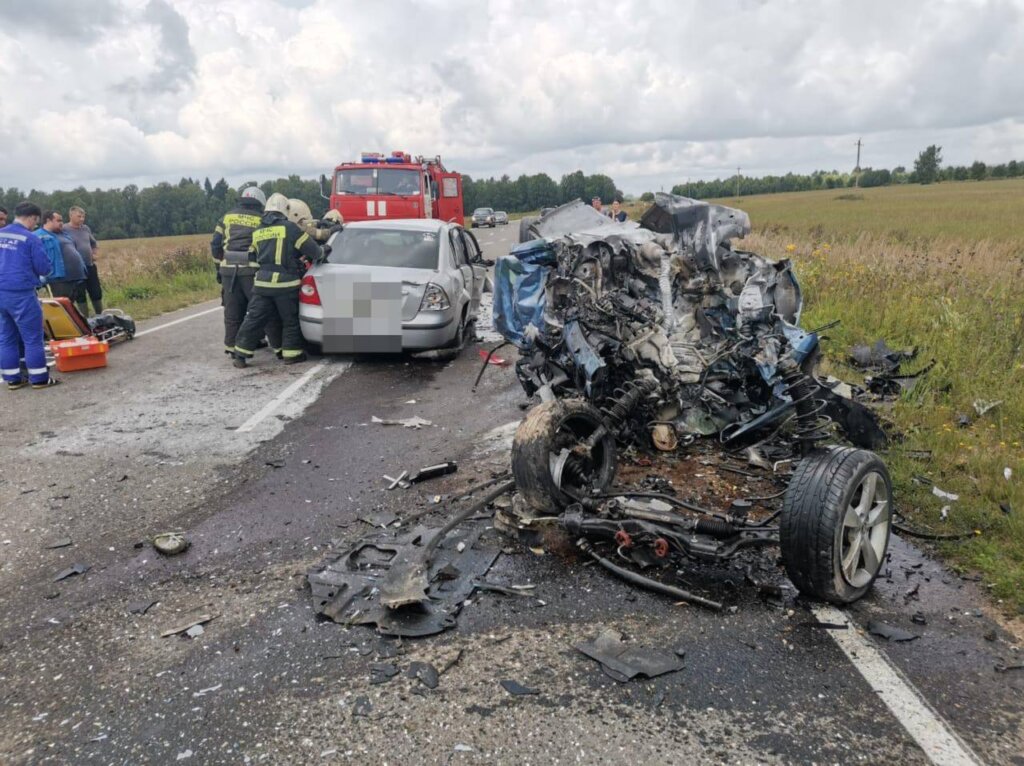 &#171;Водитель был пьян&#187;: трое погибли в жестком ДТП в Тверской области