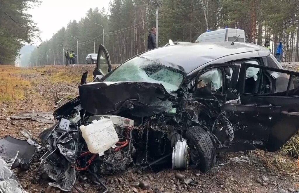 Видеорегистратор запечатлел момент гибели трёх человек на Байкальском тракте в Иркутске