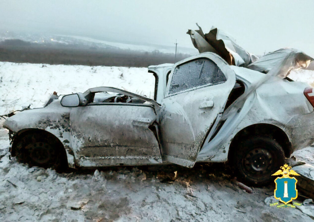 В Ульяновске Chevrolet выехал на встречную полосу и столкнулся с грузовиком. Погибли 5 человек