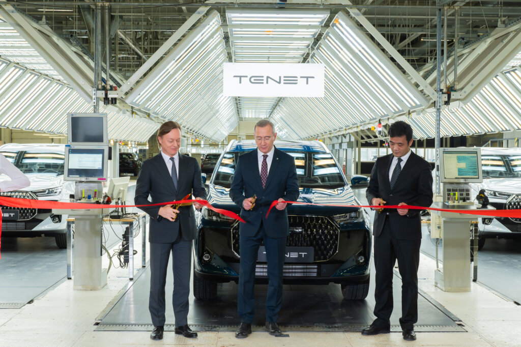 Замаскированный Chery: представлены первые фотографии автомобиля марки Tenet