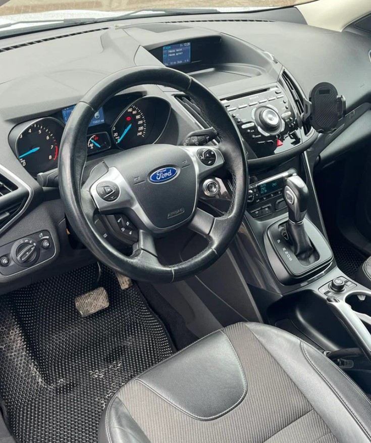 Ford Kuga с пробегом: названы основные недостатки кроссовера