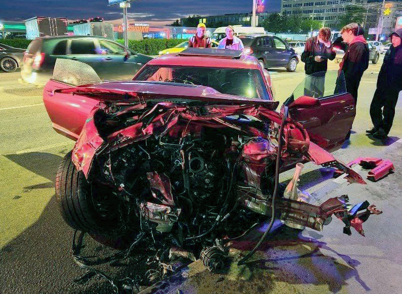 В Туле депутат-лихач на Chevrolet Camaro вылетел на встречную полосу и устроил массовое ДТП