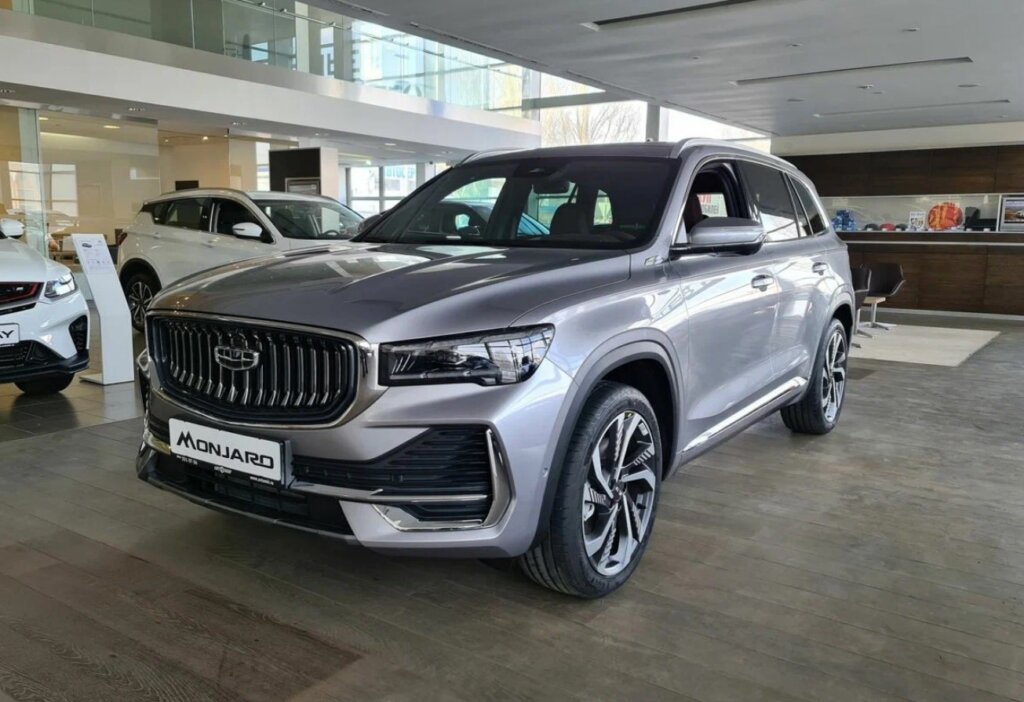 Почему Geely Monjaro в России стоит в 2,5 раза дороже, чем в Китае?