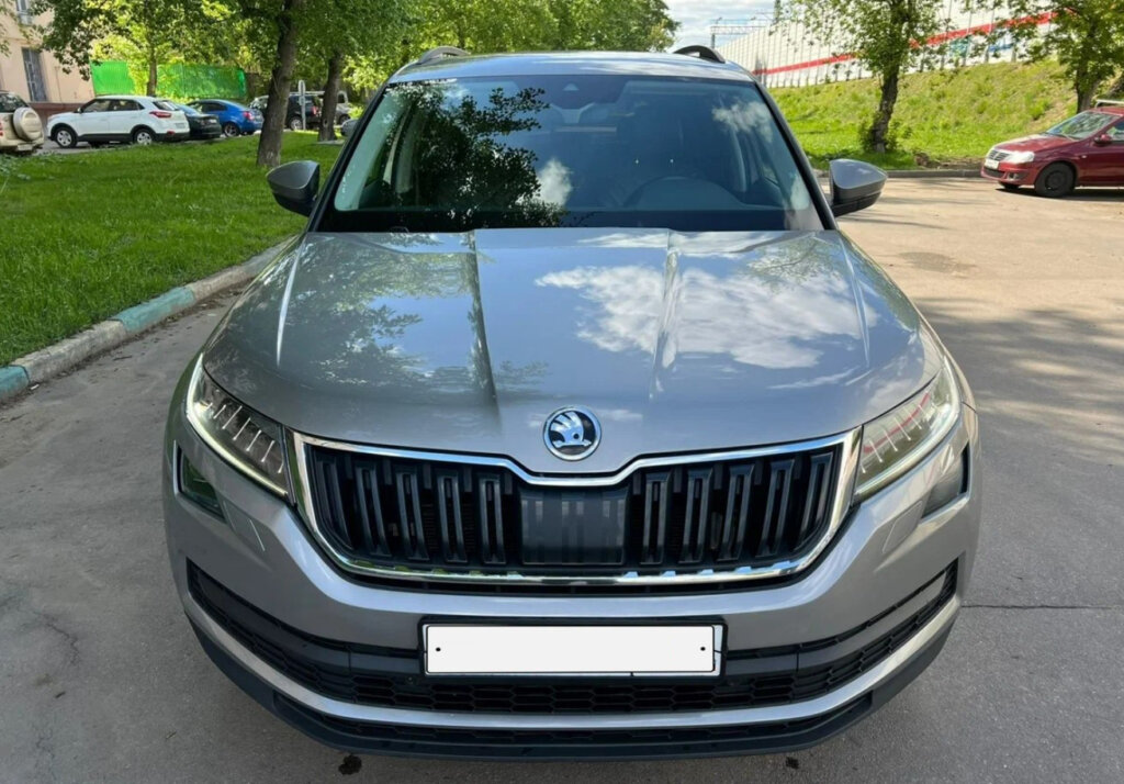 «Мотор просто обливался маслом!»: отзыв владельца Skoda Kodiaq 2021