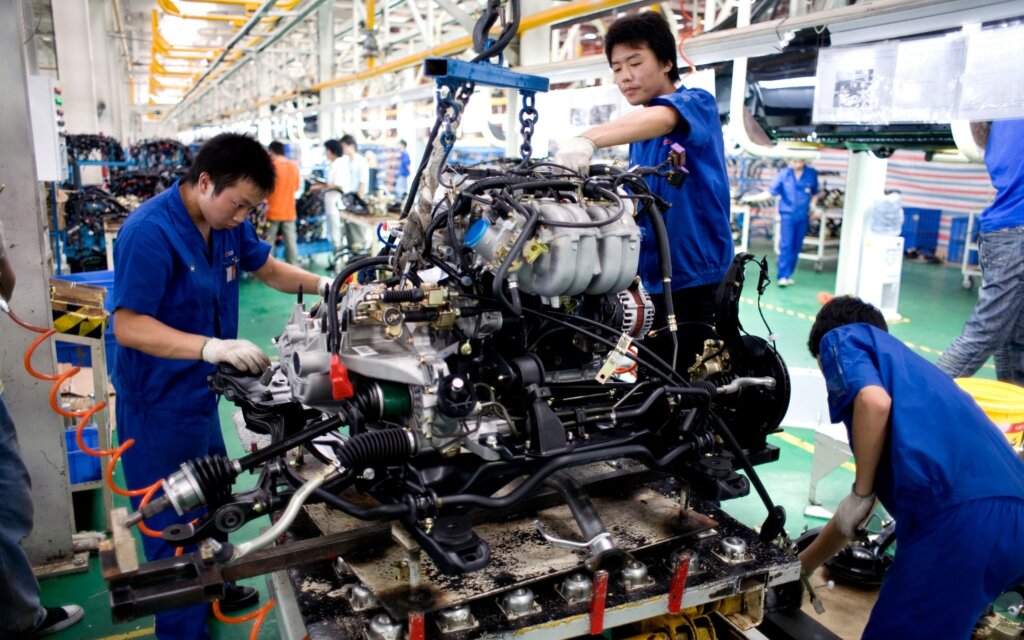 Секреты успеха: как BYD удалось стать лидером электромобилестроения и опередить компанию Илона Маска