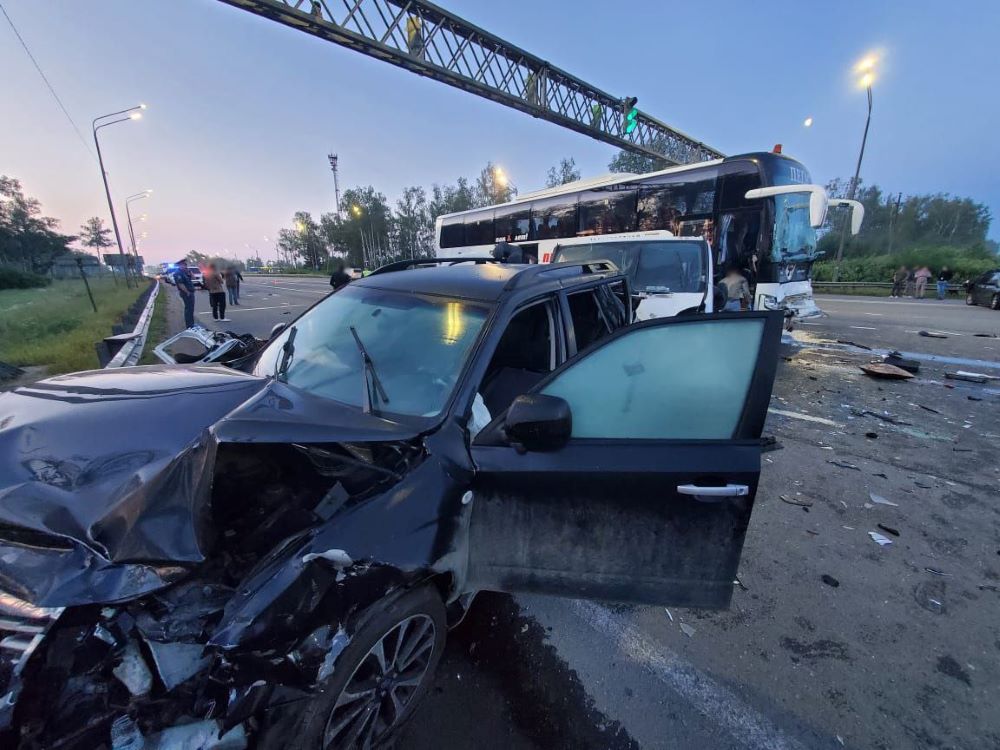 «Уснул за рулем»: массовое ДТП произошло на трассе М-7 во Владимирской области