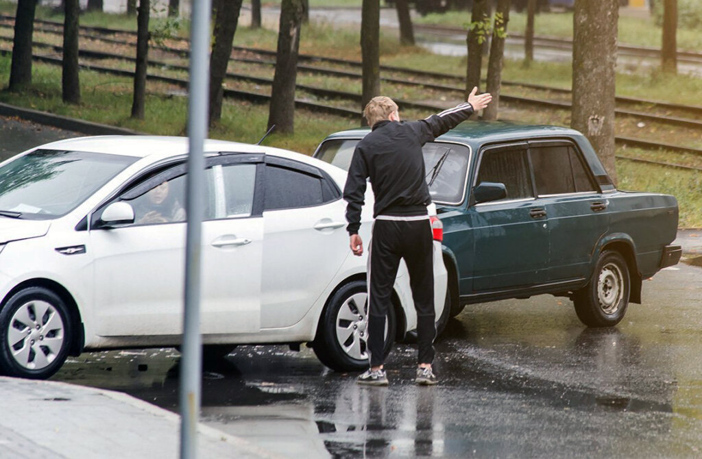 За автоподставы на дорогах предложили ввести уголовную ответственность