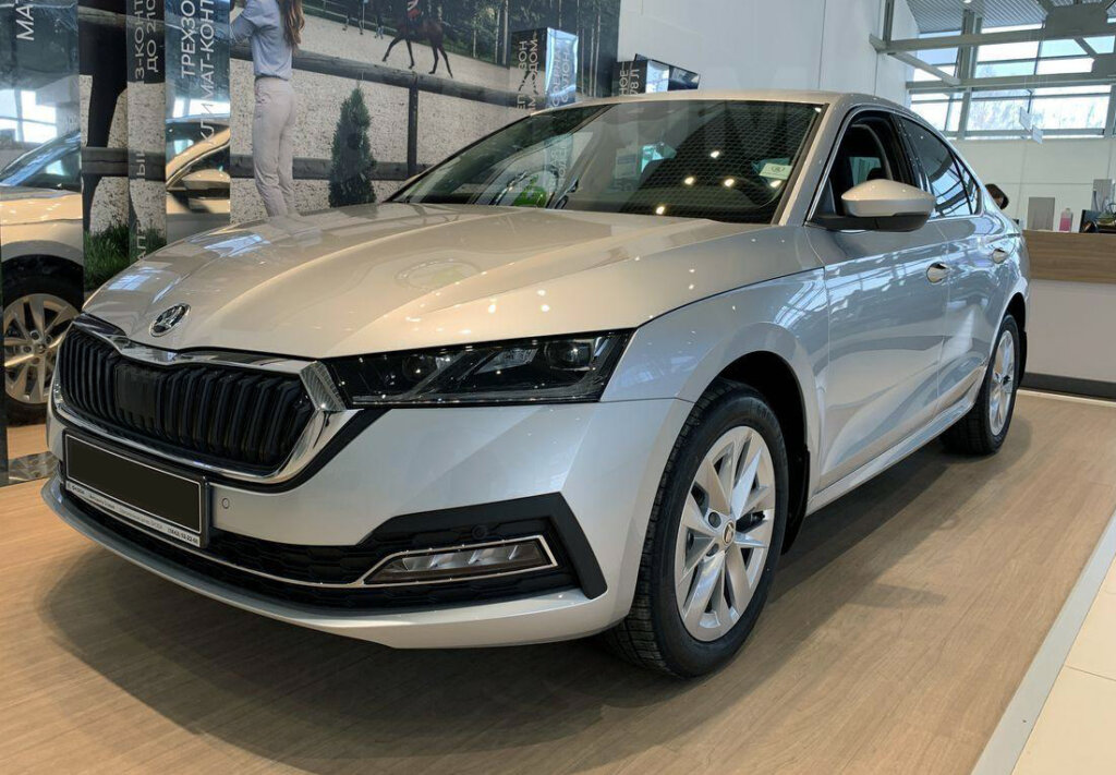 Возвращение легенды: в России в продаже появилась Skoda Octavia, которая дешевле «Лады» и «Москвича»