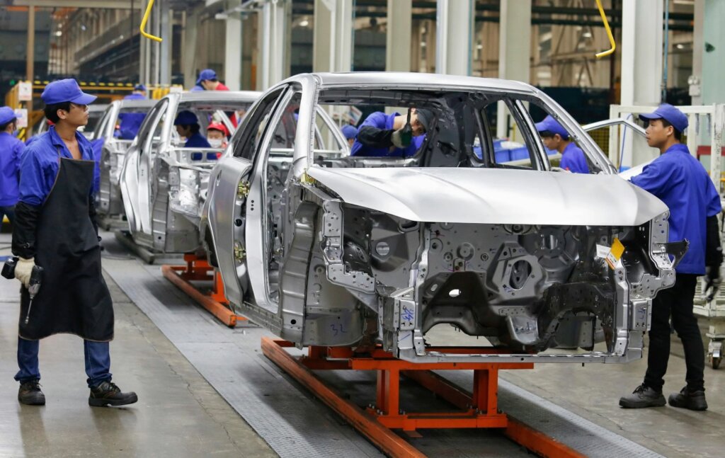 Секреты успеха: как BYD удалось стать лидером электромобилестроения и опередить компанию Илона Маска