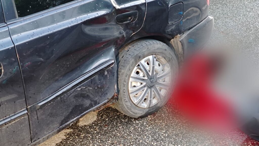 Мотоциклист погиб под колесами автомобиля в Екатеринбурге