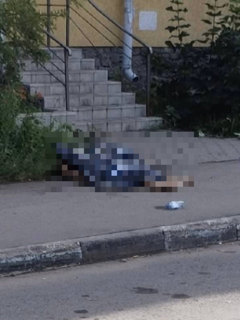В Нижнем Новгороде пьяный водитель каршеринга выехал на тротуар и сбил пешехода