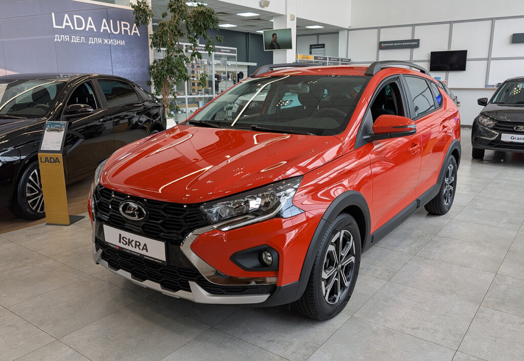 Странный старт продаж Lada Iskra. Почему автомобиль невозможно купить?