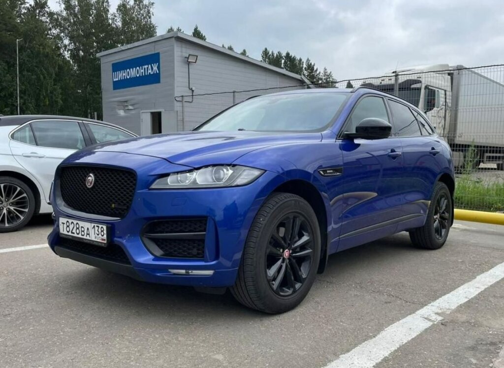 &#171;Притягивающий взгляды&#187;: отзыв об автомобиле Jaguar F-Pace