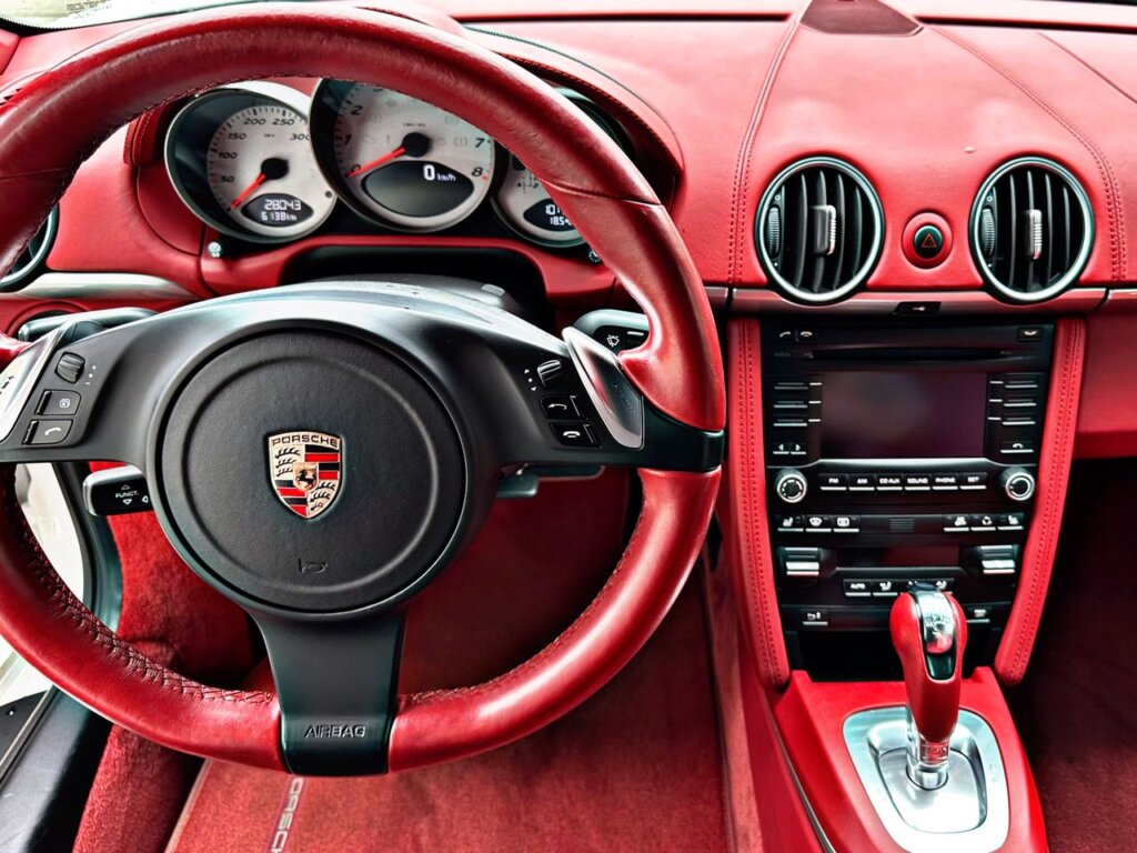 &#171;Купил случайно и началось&#187;: отзыв владельца Porsche Cayman S