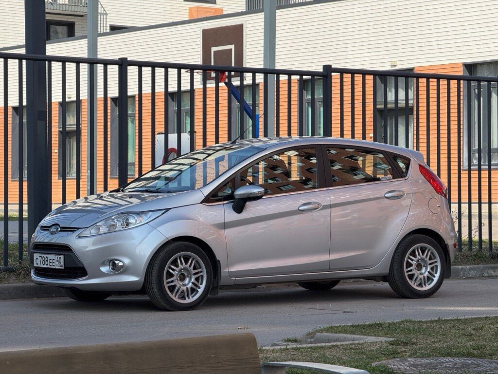 «Надёжный автомобиль с характером»: отзыв владельца Ford Fiesta 2012