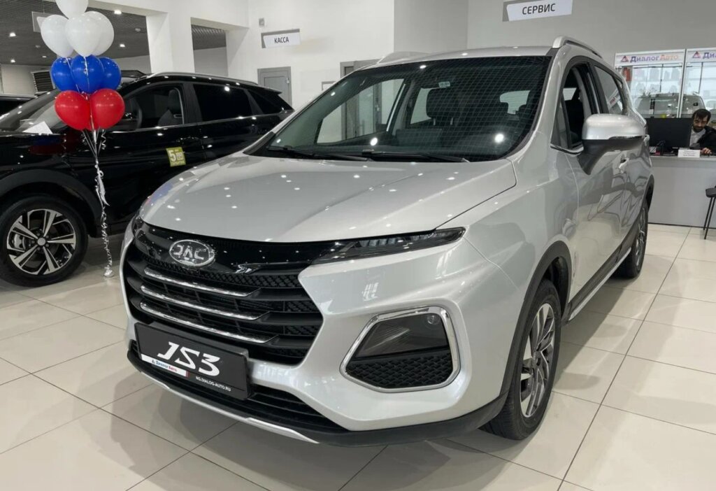 Бюджетно, но не дешево: обзор самых доступных новых китайских автомобилей в России
