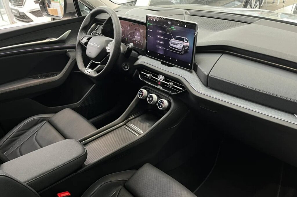 Skoda возвращает кнопки: «умные колёсики» как ответ на критику сенсорных экранов
