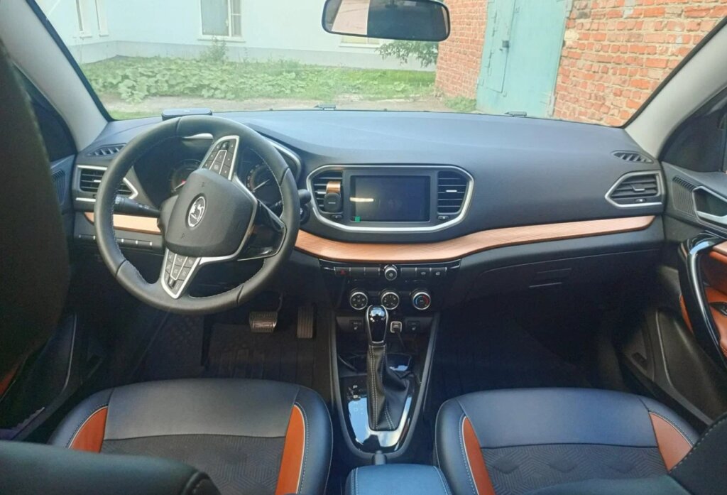 Lada Vesta SW Cross с вариатором: честный отзыв владельца